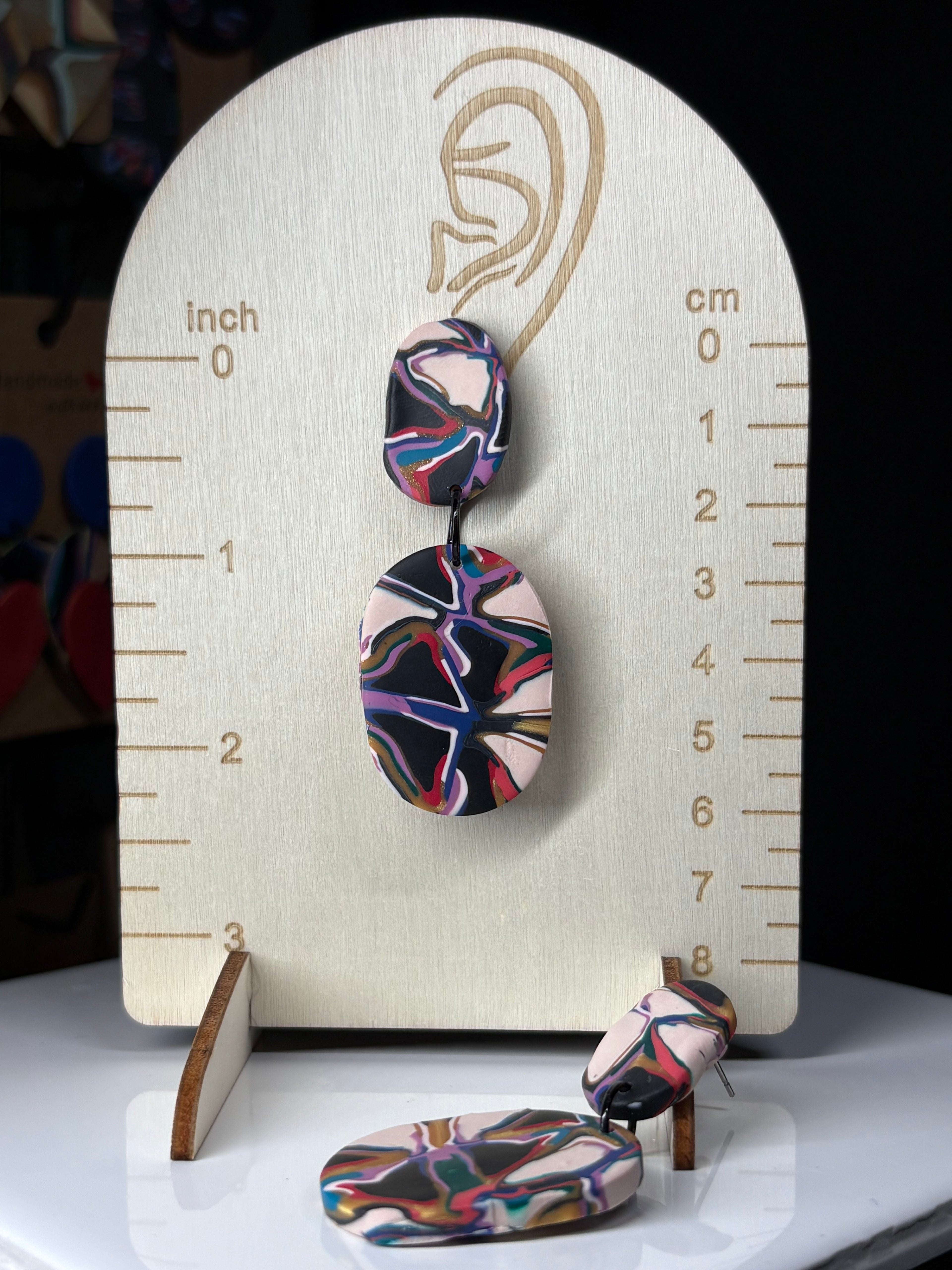 Med oval multi dangle