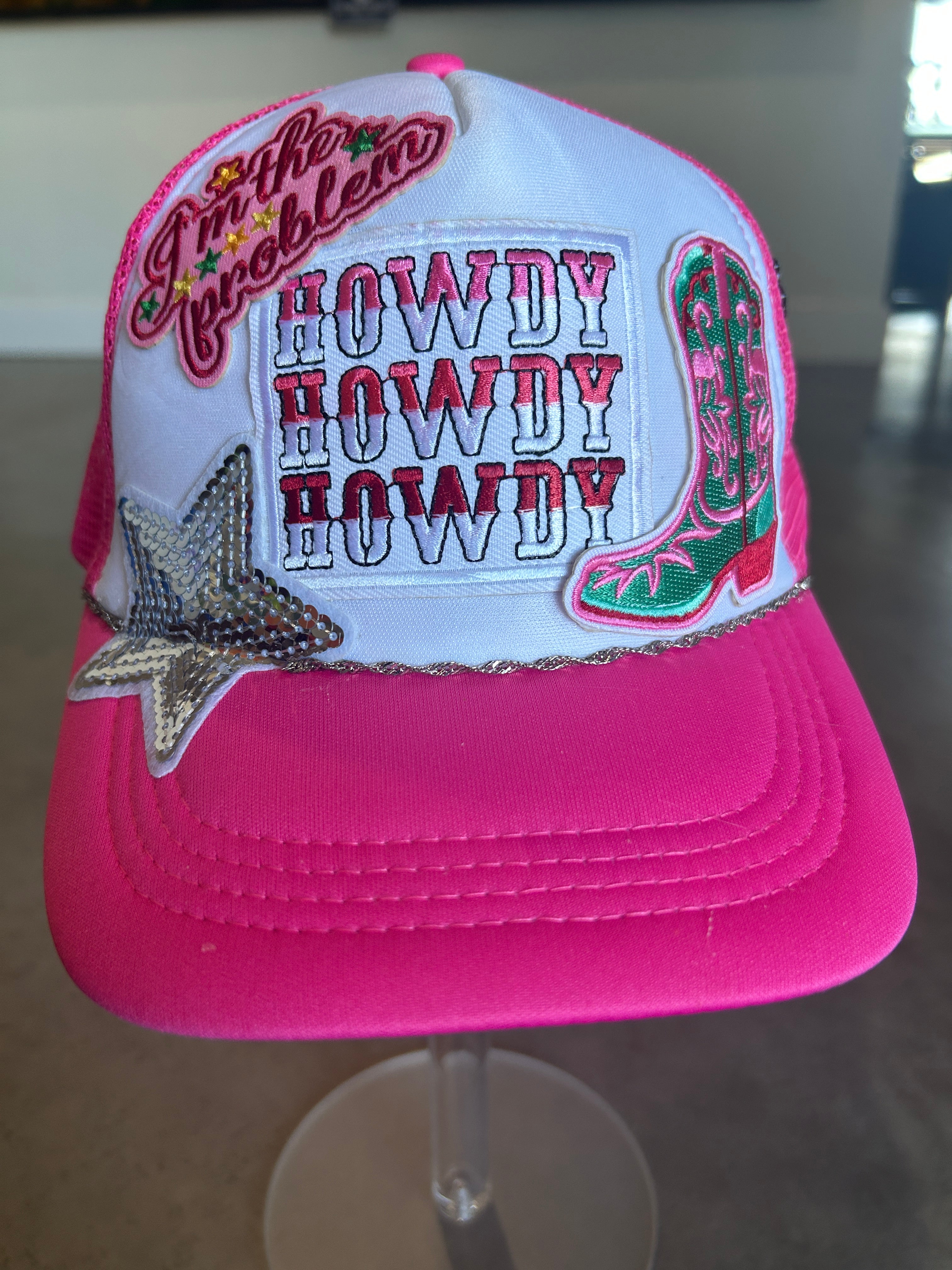 HOWDY HOWDY HOWDY