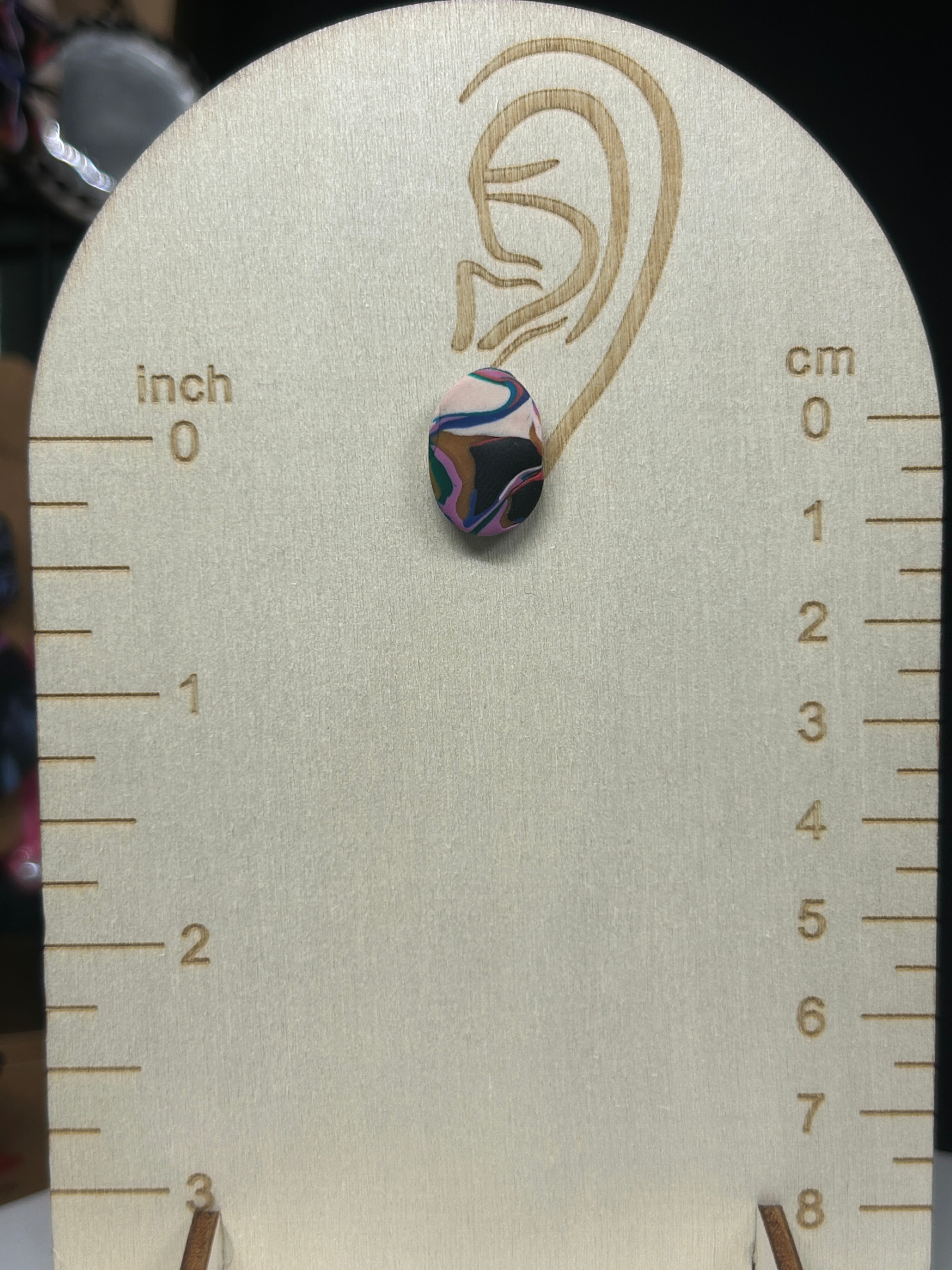 Oval Multi Stud